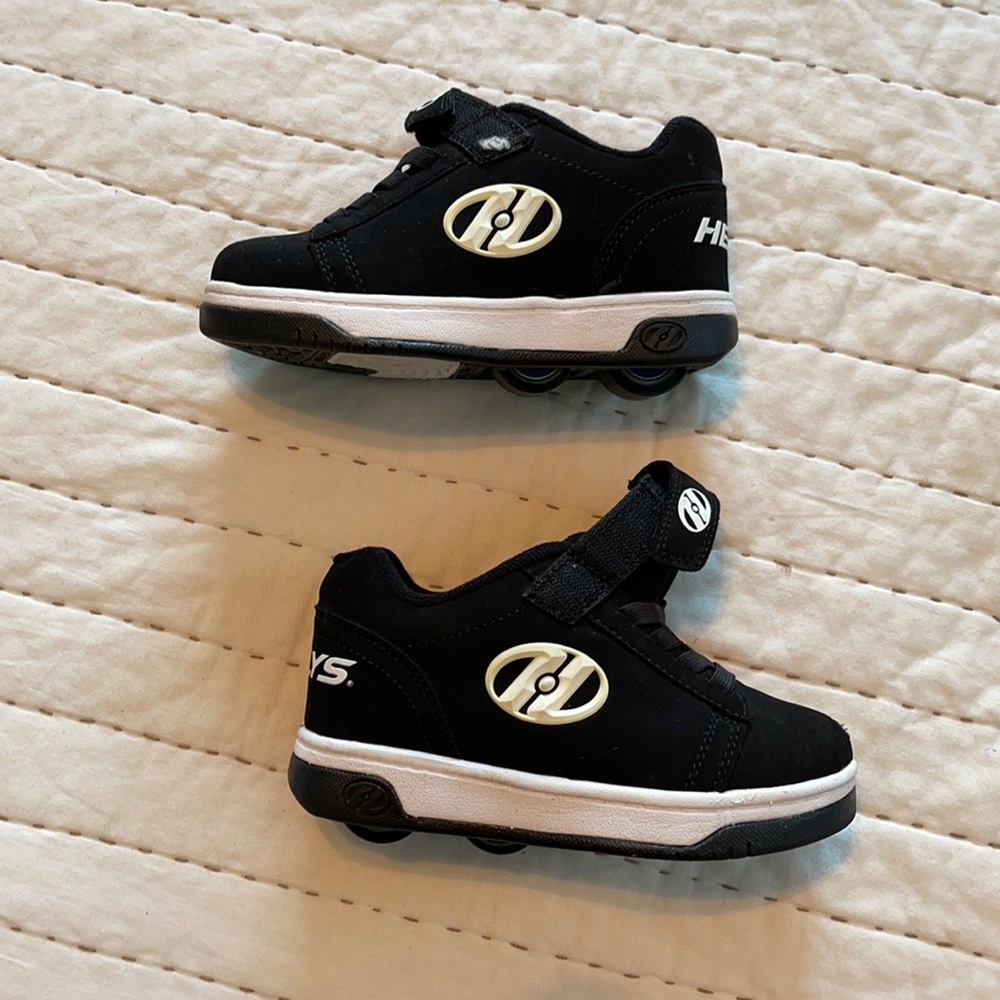 Healy Sneakers